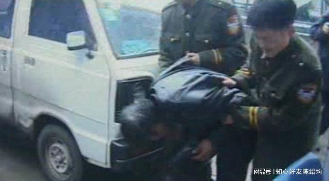 泛亚·电竞(中国)官方网站四川现实版“贞操锁”；年轻女子被锁凶手痛哭“过得痛苦”(图7)