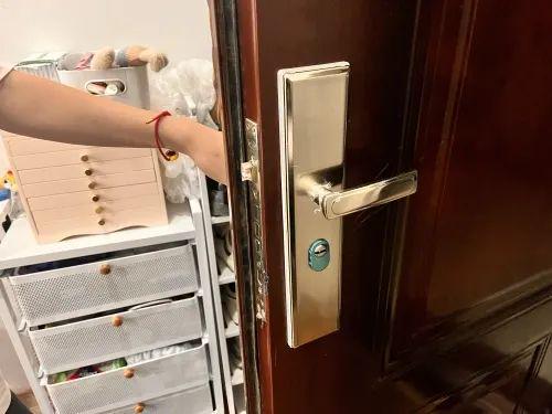 泛亚电竞说好开锁只要79元西安女子请师傅上门一通操作后竟被收了1668元！