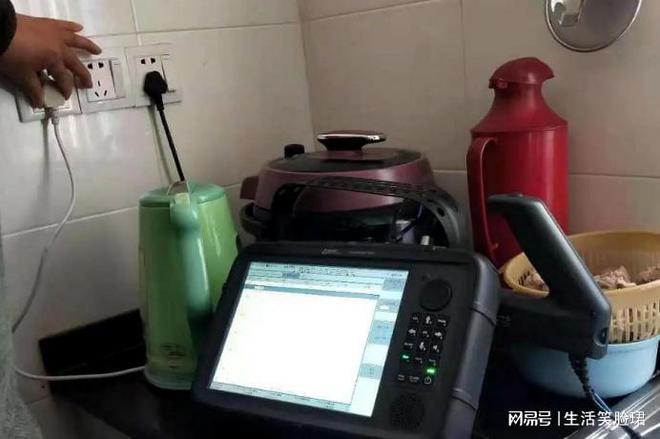 泛亚·电竞(中国)官方网站苏州一小区多辆汽车遥控失灵什么原因导致的？研究者已涉入(图4)