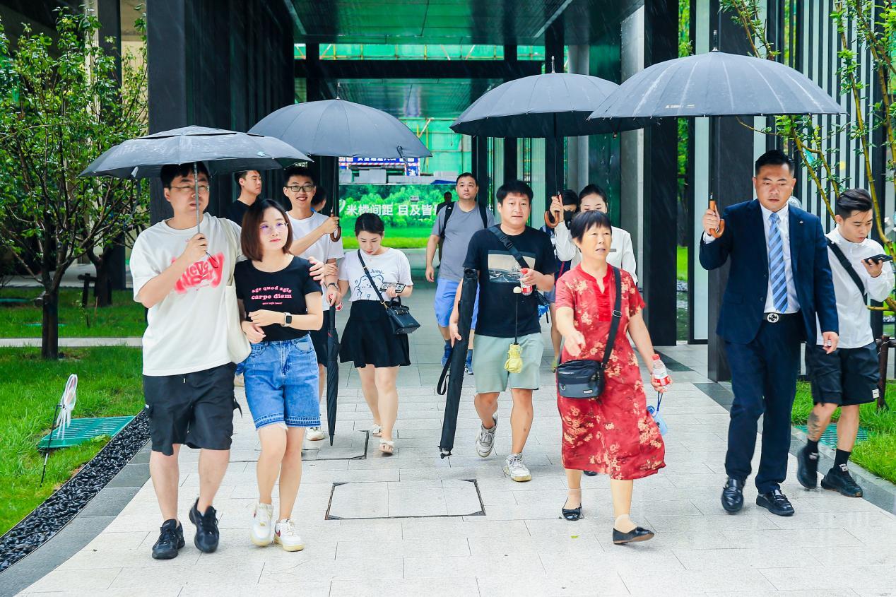 泛亚·电竞(中国)官方网站兑现品质承诺丨【三湘印象·森林海尚城】实力交付起航幸福(图3)