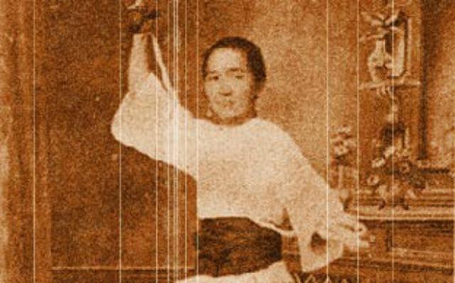 泛亚电竞“十三姨原型”莫桂兰19岁时嫁54岁黄飞鸿一生未育享年91岁(图2)