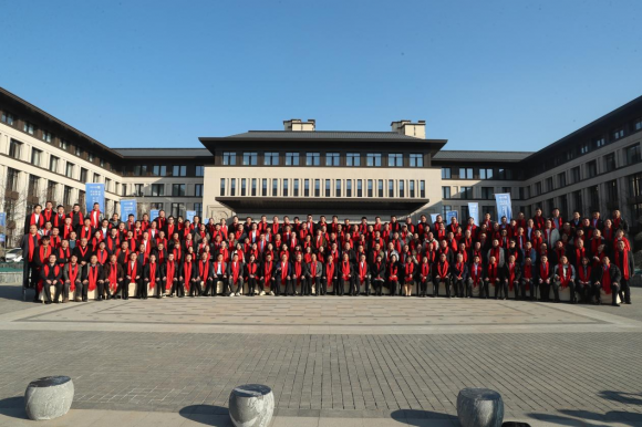 泛亚电竞CMECH希美克荣耀冠名2024中国建筑材料流通协会系统门窗专委会年会(图5)