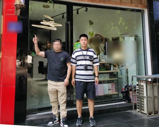 泛亚电竞男子不满新发型在理发店门口喷诅咒字样因寻衅滋事被警方行政处罚(图3)