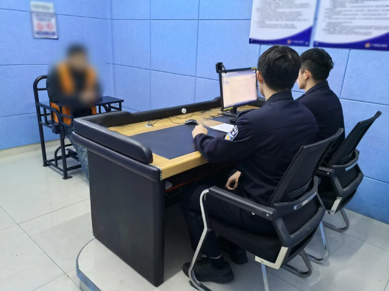 泛亚电竞请锁好车门！警惕“拉车门”盗窃！(图3)