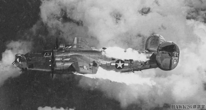 泛亚电竞85年前 B-24“解放者”原型机首飞 世界上生产量最大的重型轰炸机(图6)