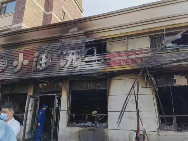 泛亚·电竞(中国)官方网站佳节至畅通道莫让杂物挡 “生” 路！(图2)