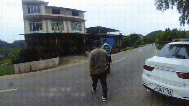 泛亚电竞“谋治2号” 绝不“空手而归”的遂宁盗贼在西充落网