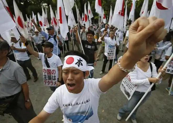 泛亚·电竞(中国)官方网站日本高层为何从不向中国进行正式的官方道歉反而频频跪拜鬼(图8)
