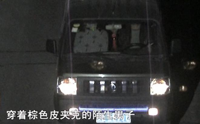 泛亚·电竞(中国)官方网站2012年陕西干菜店夫妇遇害深井却捞出6条腿凶手伪装太(图4)