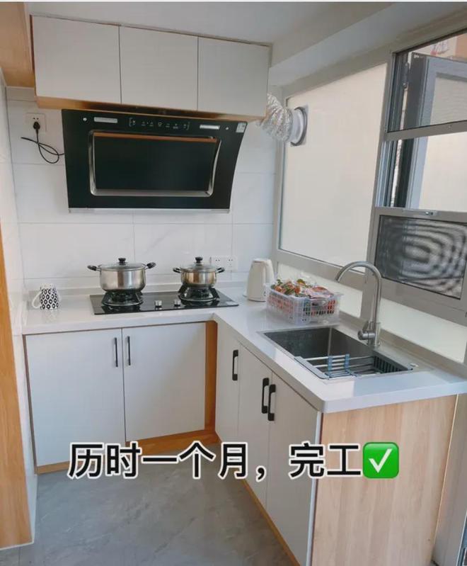 泛亚电竞山东一女主爆改20㎡车库给68岁老母亲住网友看到后说这是不孝(图7)