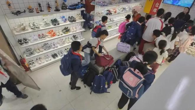 泛亚电竞“感觉天都塌了”！这家店宣布倒闭！老板娘听劝…(图2)