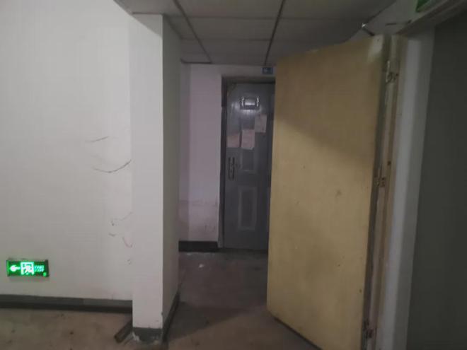 泛亚电竞观音桥惊现数栋鬼楼实地打探惊呆了意外发现观音桥要出新盘！(图11)