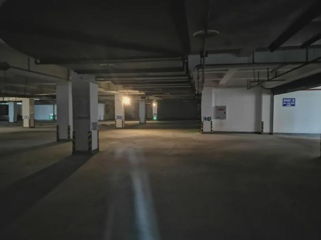 泛亚电竞观音桥惊现数栋鬼楼实地打探惊呆了意外发现观音桥要出新盘！(图16)