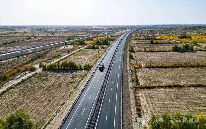 泛亚·电竞(中国)官方网站乌尉高速公路：跨越天山的交通巨龙(图8)