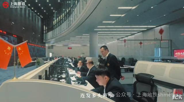 泛亚·电竞(中国)官方网站80个瞬间在上海地铁春运(图1)
