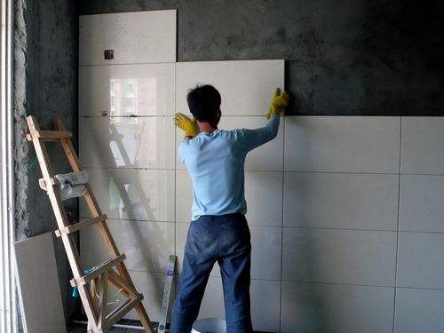 泛亚·电竞(中国)官方网站如何更换防盗门锁芯 换防盗门锁芯需要多少钱
