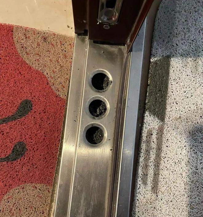 泛亚·电竞(中国)官方网站新房装修“入户门”要换掉吗？听内行一说很是庆幸知道的及(图5)