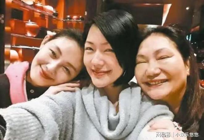 泛亚·电竞(中国)官方网站汪小菲直播晒娃炸上热搜！姐弟俩还同床睡信息量大到让人拍(图5)