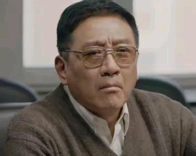 泛亚·电竞(中国)官方网站同样是刑侦剧把《真心英雄》和《我是》放一起高下立判！(图6)