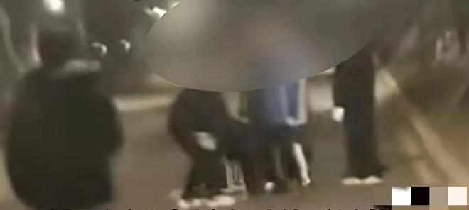 泛亚电竞辽宁救护车被拦后续视频拍摄者现身说法学校忙回应律师发声(图4)