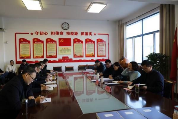 泛亚电竞聚焦教材明方向 精准引领促提升——省教育厅专家组莅临滕州市中等职业教育中(图3)