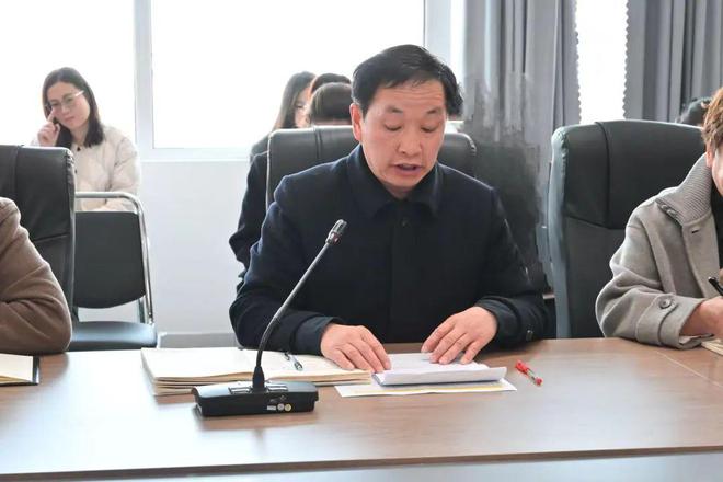 泛亚·电竞(中国)官方网站滨州科技职业学院召开2025届毕业生第二次就业工作推进(图4)